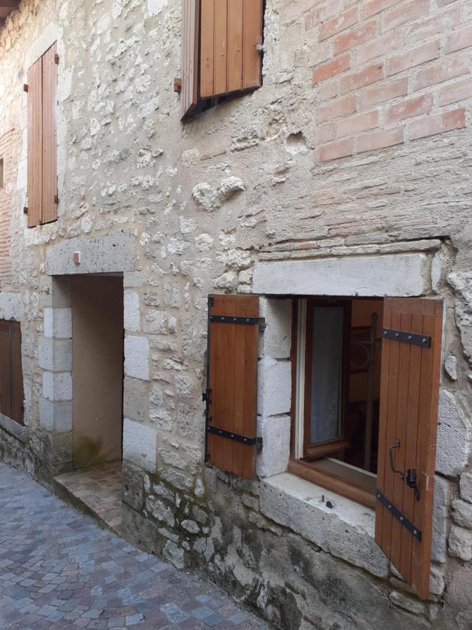 Petit Gite Des Augustins Monflanquin Exteriör bild